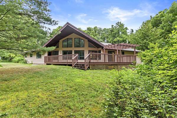 8 Acres of Land with Home for Sale in Battle Creek, Michigan