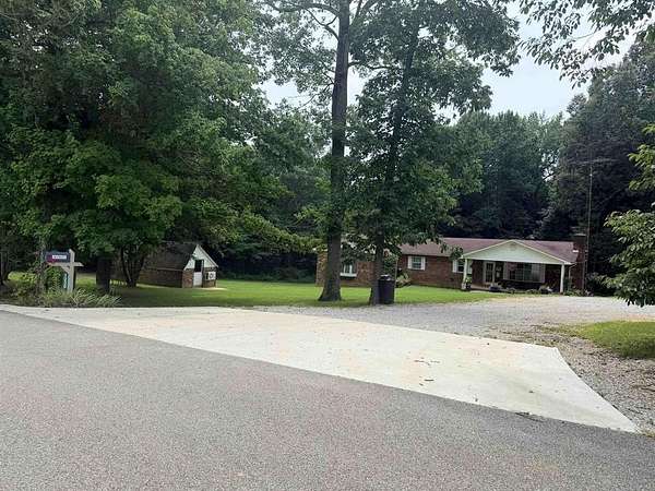 1.5 Acres of Land with Home for Sale in Beaver Dam, Kentucky