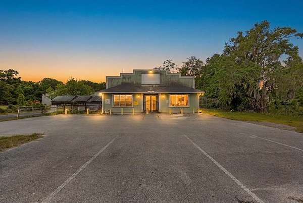 2.67 Acres of Improved Commercial Land for Sale in Chiefland, Florida
