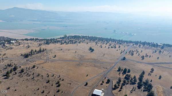 30 Acres of Land for Sale in Prineville, Oregon
