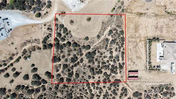 2 Acres of Residential Land for Sale in Oak Hills, California