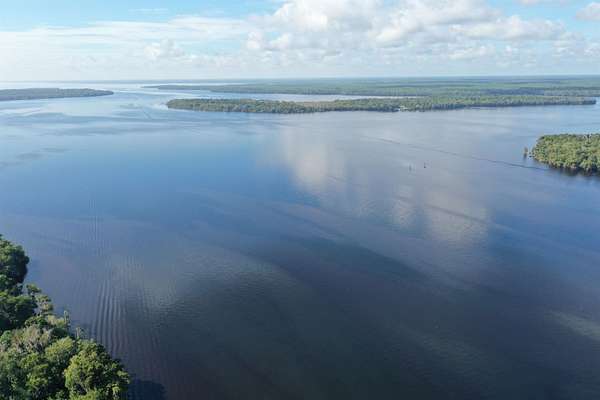 0.5 Acres of Residential Land for Sale in Crescent City, Florida