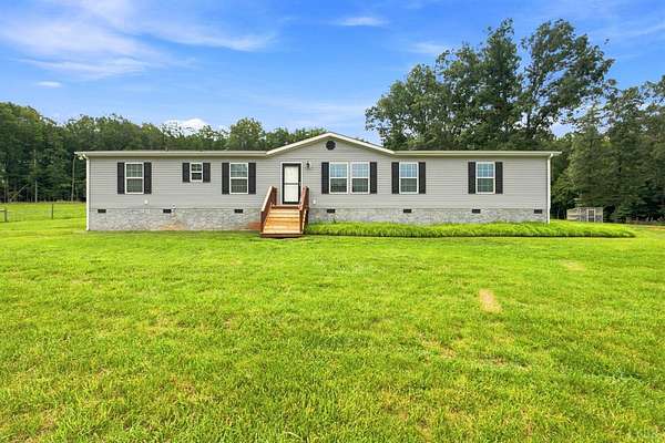 22 Acres of Agricultural Land with Home for Sale in Amherst, Virginia