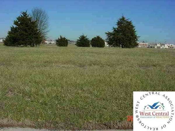 1.25 Acres of Mixed-Use Land for Sale in Clinton, Missouri
