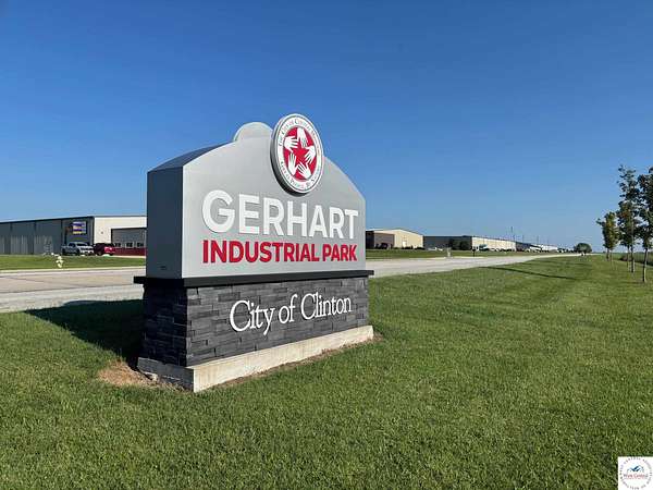 7.5 Acres of Mixed-Use Land for Sale in Clinton, Missouri