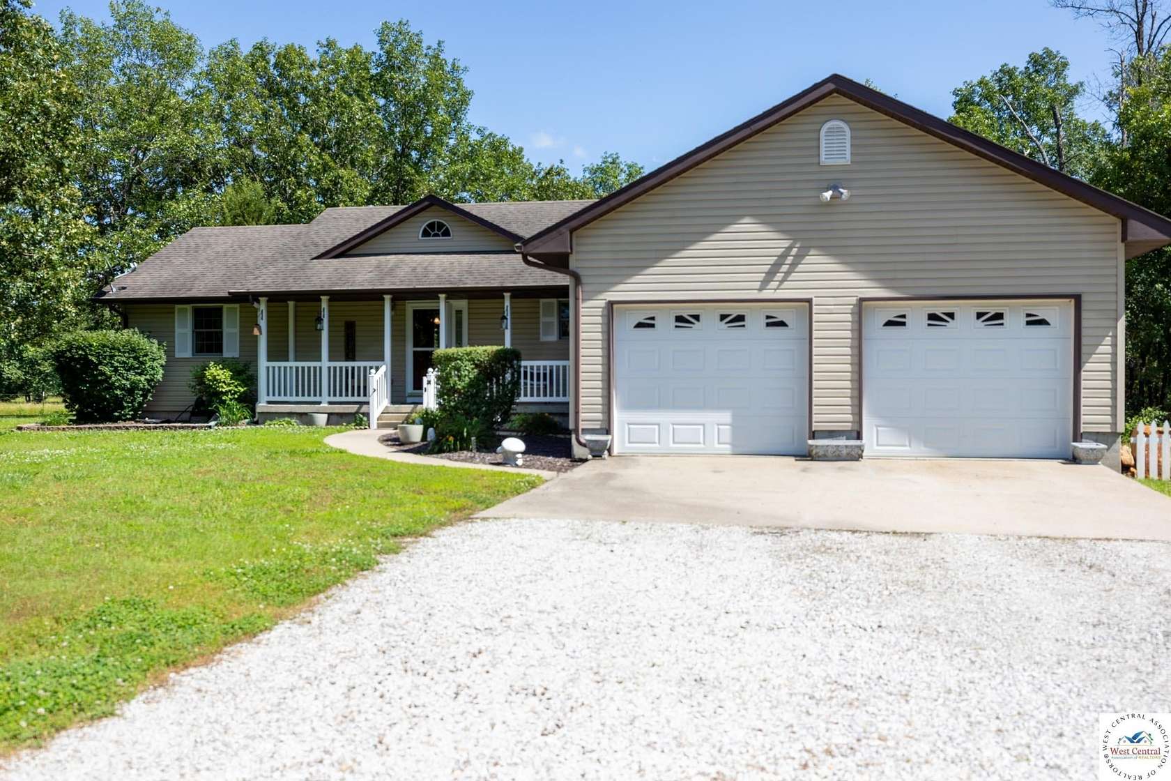 18 Acres of Land with Home for Sale in Osceola, Missouri