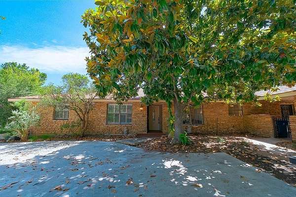 3.15 Acres of Land with Home for Sale in Kerrville, Texas
