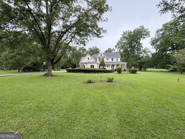 2.88 Acres of Land with Home for Sale in Kathleen, Georgia