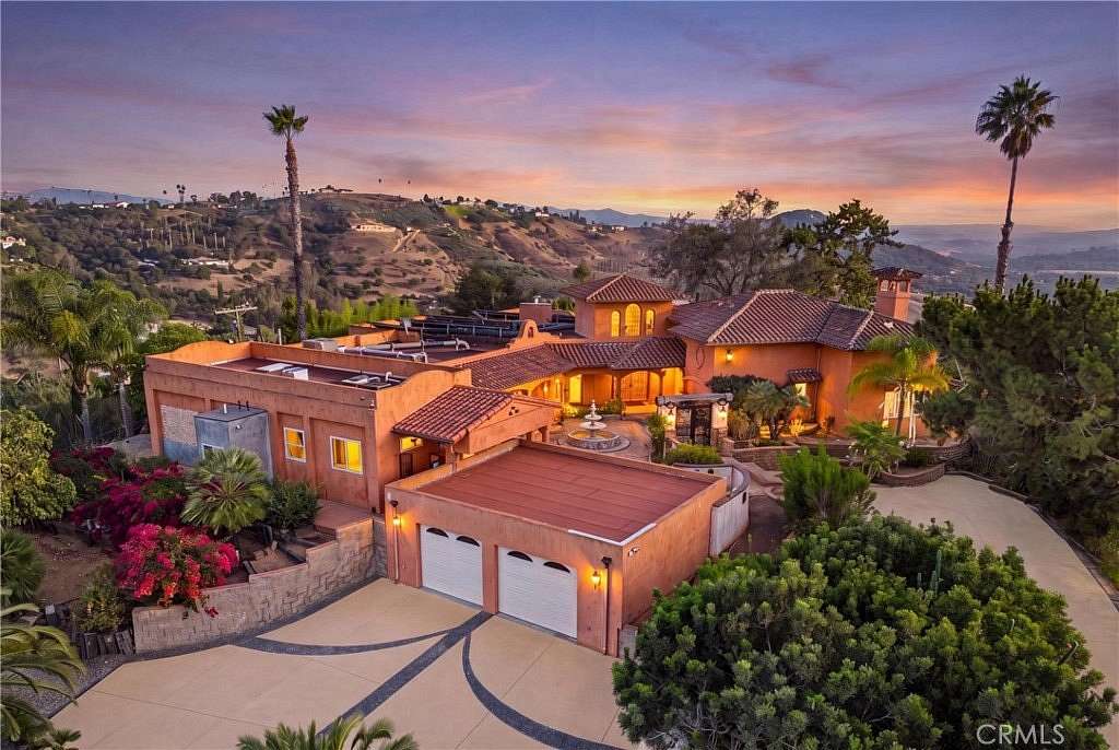 14.6 Acres of Land with Home for Sale in Fallbrook, California