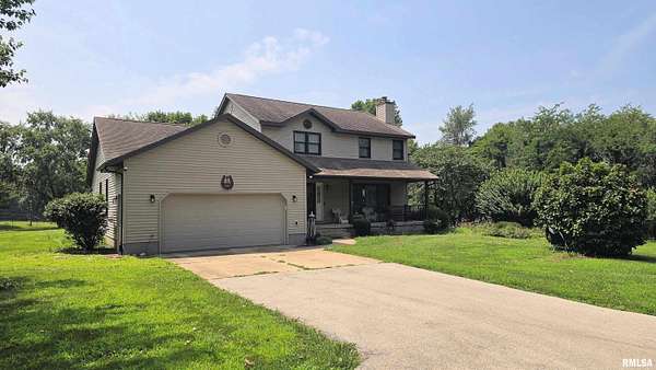5.1 Acres of Land with Home for Sale in Pleasant Plains, Illinois