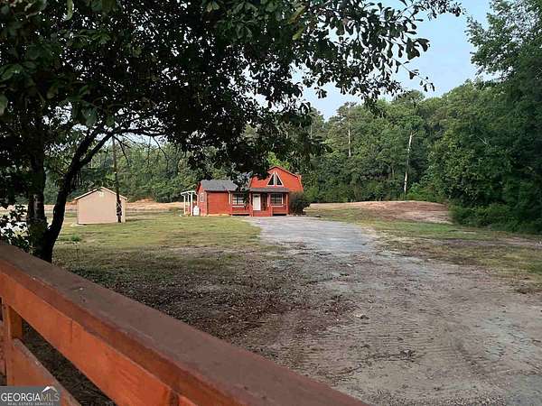 5 Acres of Land with Home for Sale in Senoia, Georgia