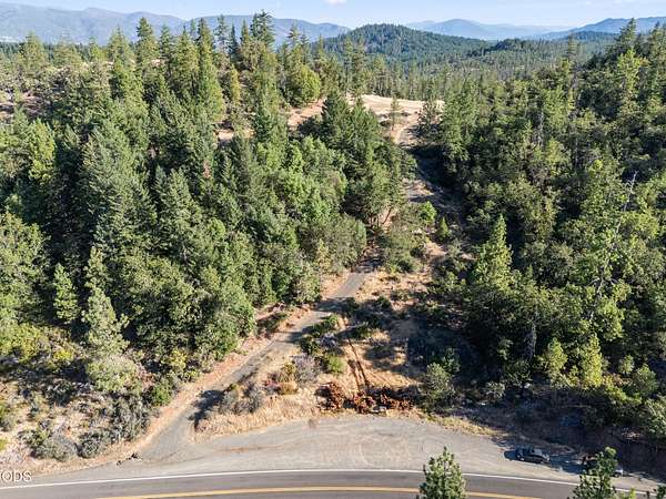 32.9 Acres of Recreational & Residential Land for Sale in Cave Junction, Oregon