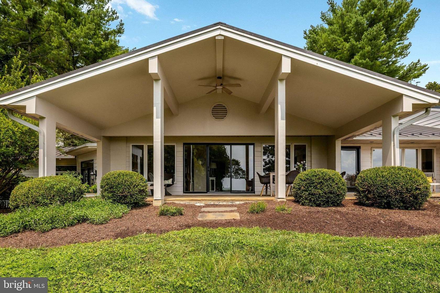 71.4 Acres of Recreational Land with Home for Sale in Leesburg, Virginia