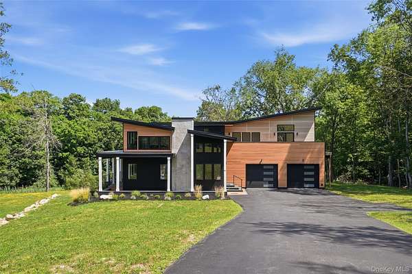 4.1 Acres of Land with Home for Sale in Campbell Hall, New York