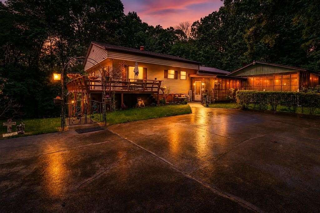 9.2 Acres of Land with Home for Sale in Chatsworth, Georgia