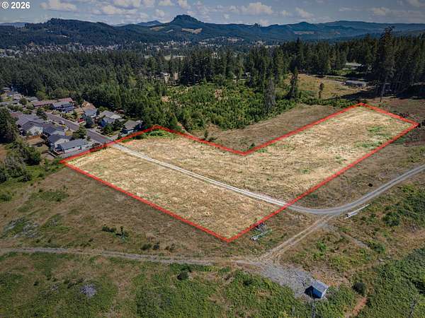 5.47 Acres of Residential Land for Sale in Cottage Grove, Oregon
