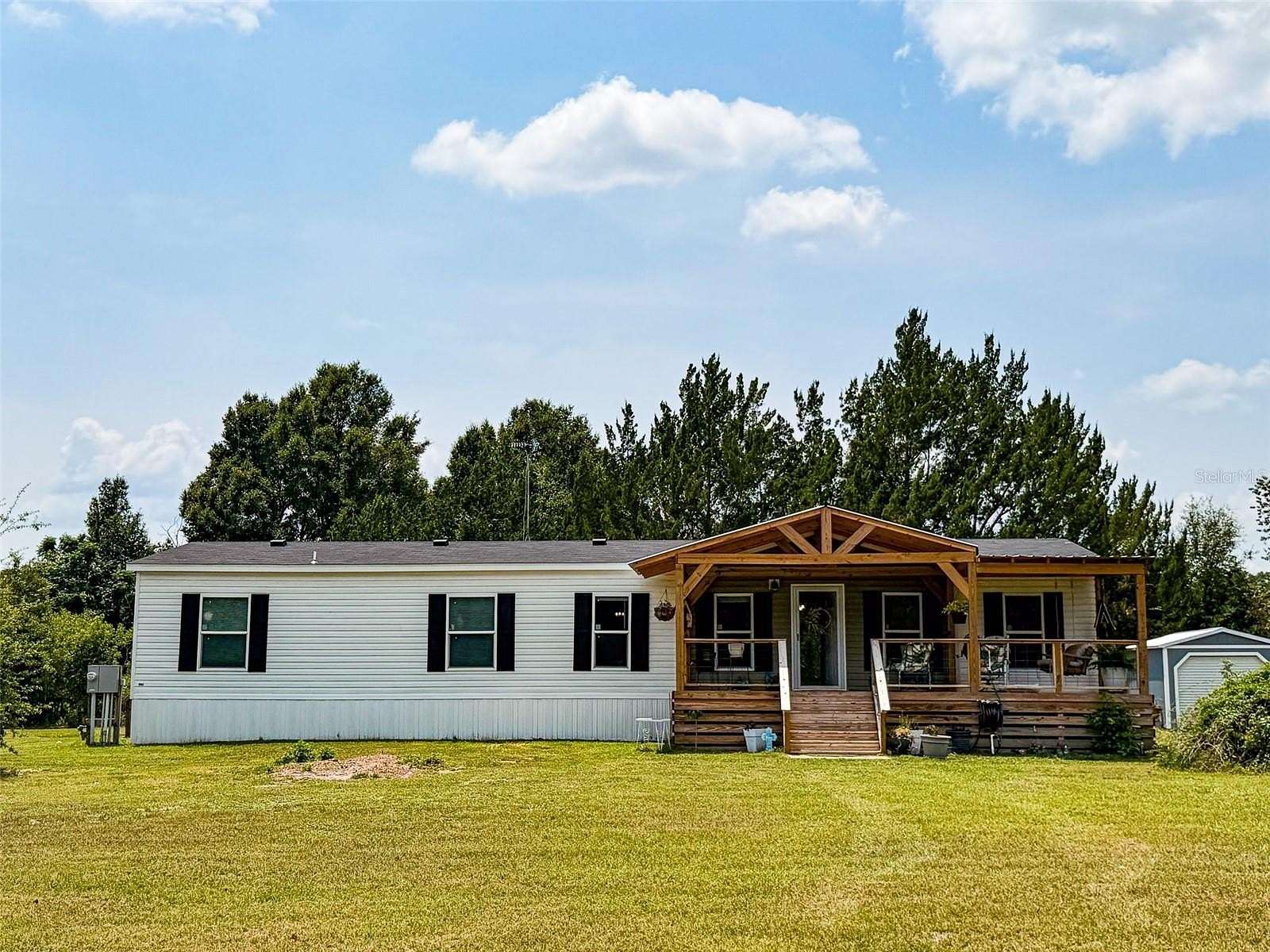 10 Acres of Land with Home for Sale in Fort White, Florida