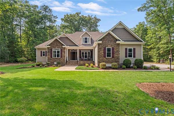 5.25 Acres of Land with Home for Sale in Mechanicsville, Virginia