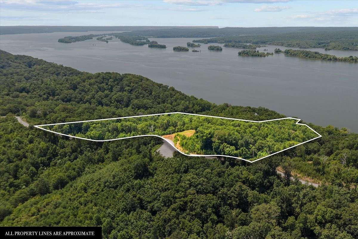7.28 Acres of Residential Land for Sale in Waverly, Tennessee