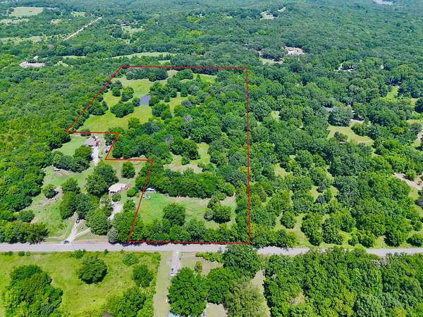 16 Acres of Recreational & Residential Land for Sale in Webbers Falls, Oklahoma