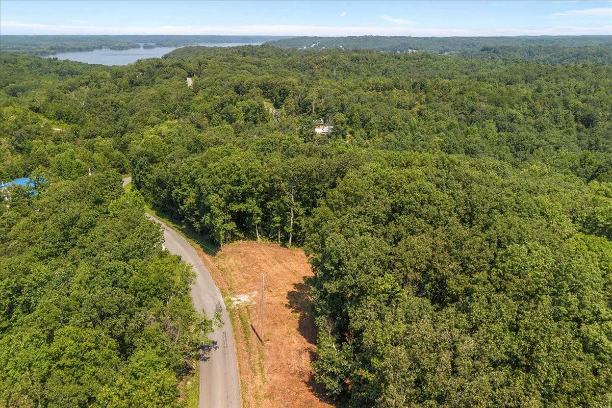 6.37 Acres of Land for Sale in Waverly, Tennessee