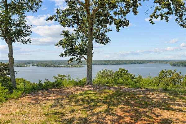 5.35 Acres of Residential Land for Sale in Waverly, Tennessee