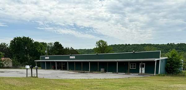 4 Acres of Improved Mixed-Use Land for Sale in Rose Bud, Arkansas