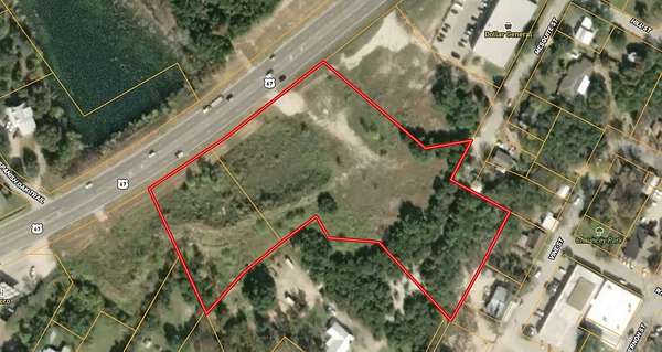 4.4 Acres of Mixed-Use Land for Sale in Glen Rose, Texas