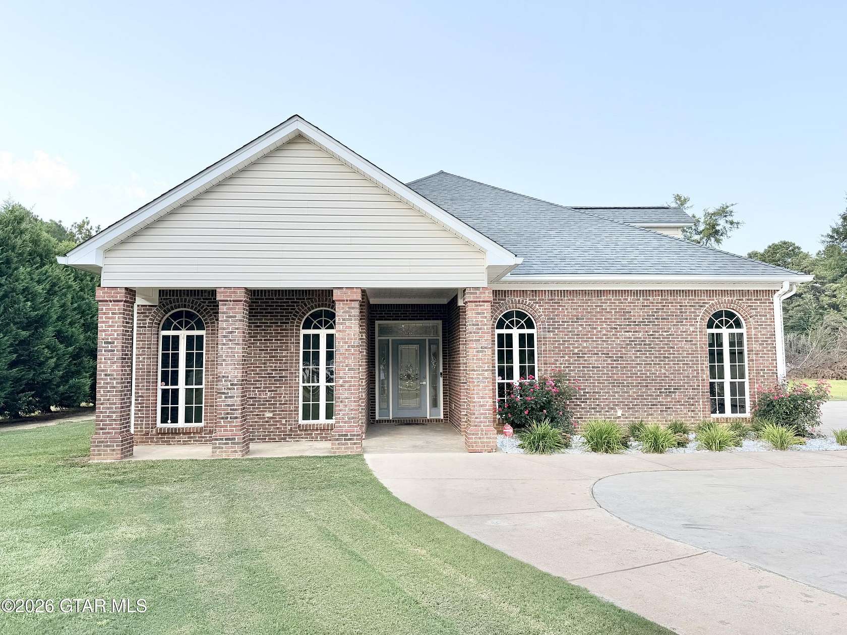 1.7 Acres of Land with Home for Sale in Columbus, Mississippi