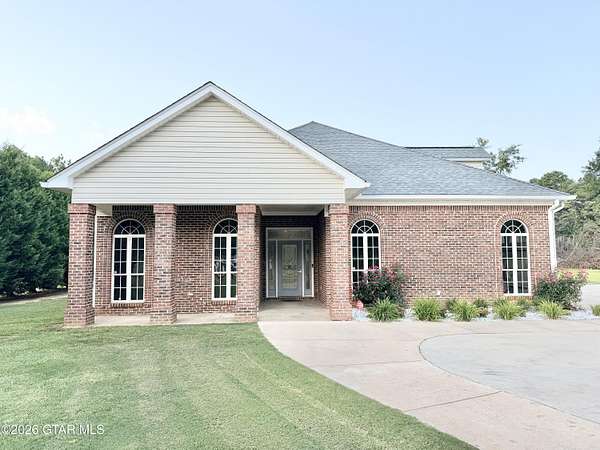 1.7 Acres of Land with Home for Sale in Columbus, Mississippi