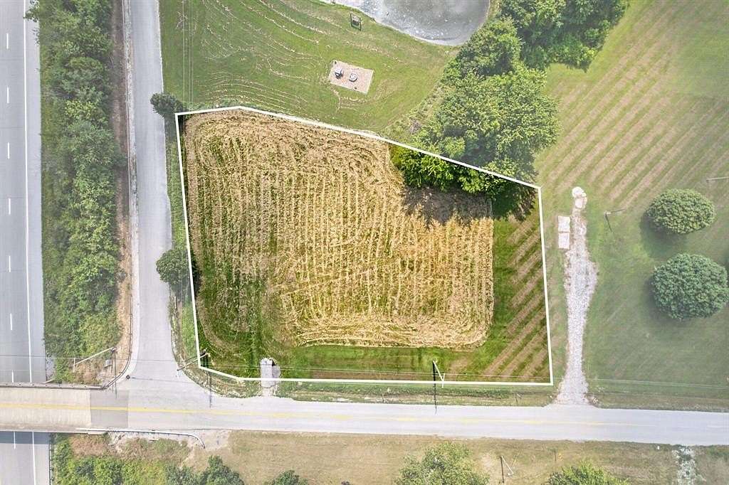 0.9 Acres of Residential Land for Sale in Beaver Dam, Kentucky