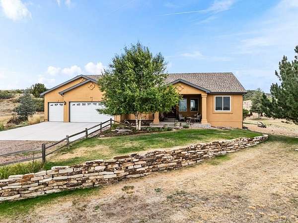 2.23 Acres of Land with Home for Sale in Colorado City, Colorado