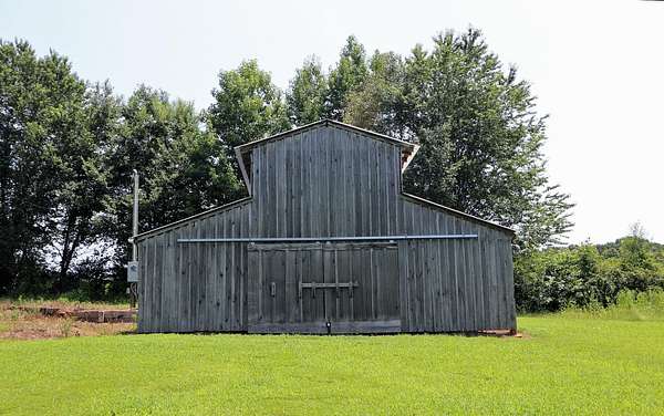1.66 Acres of Residential Land for Sale in Killen, Alabama