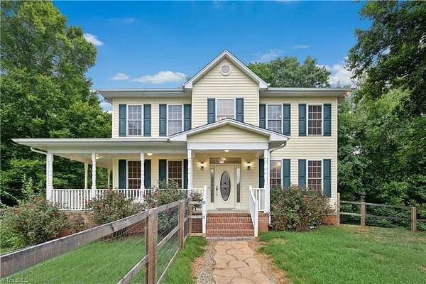 6.38 Acres of Land with Home for Sale in Virgilina, Virginia
