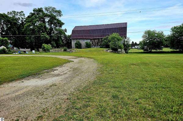 0.95 Acres of Land for Sale in Elwell, Michigan