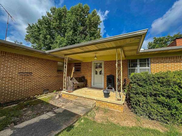3.59 Acres of Land with Home for Sale in Magnolia, Arkansas