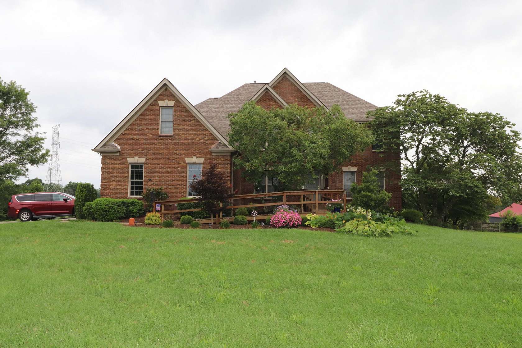 10 Acres of Land with Home for Sale in Nicholasville, Kentucky