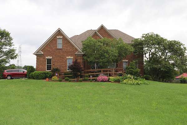 10 Acres of Land with Home for Sale in Nicholasville, Kentucky