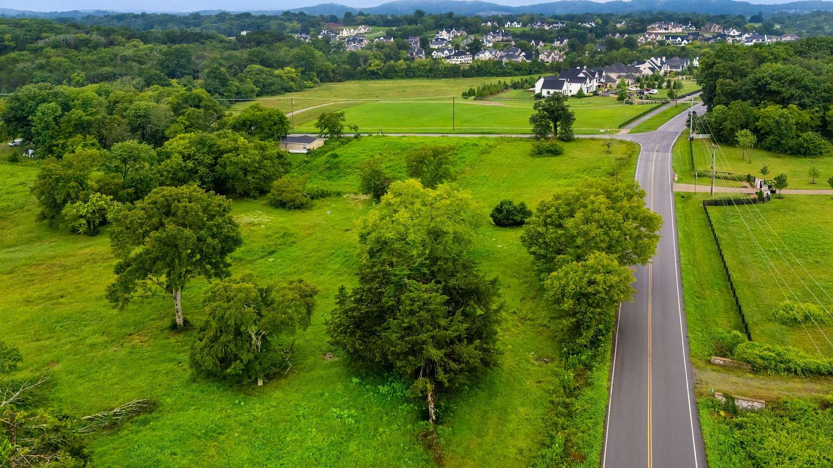 0.74 Acres of Residential Land for Sale in Brentwood, Tennessee
