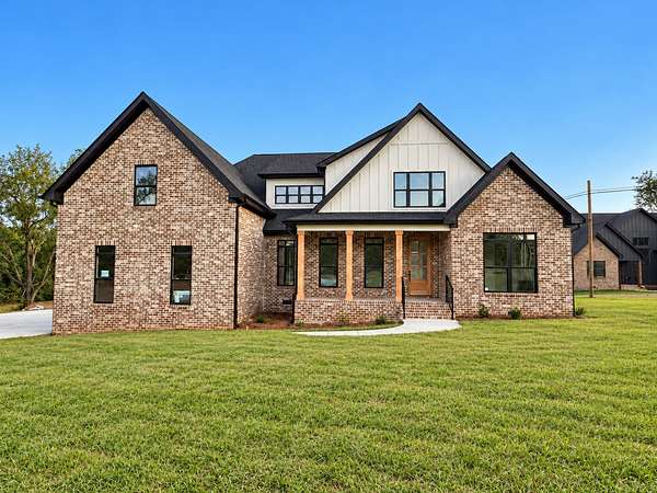 2.62 Acres of Land with Home for Sale in Murfreesboro, Tennessee