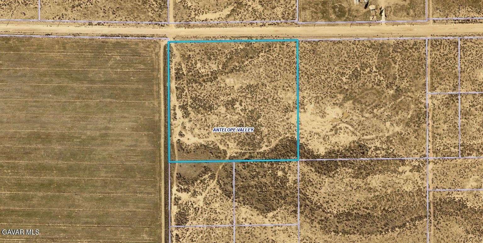 9.28 Acres of Land for Sale in Lancaster, California