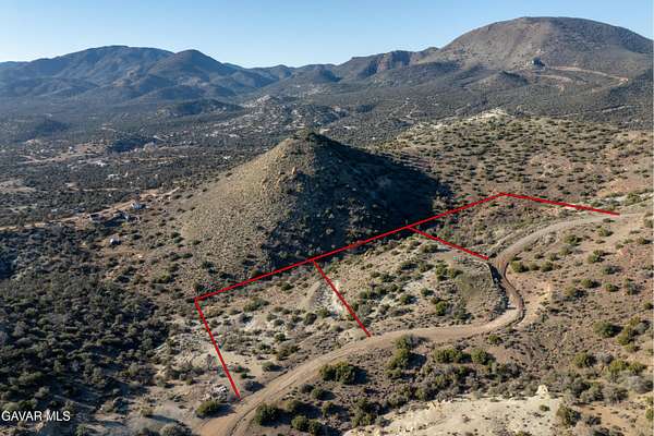 2.29 Acres of Residential Land for Sale in Tehachapi, California