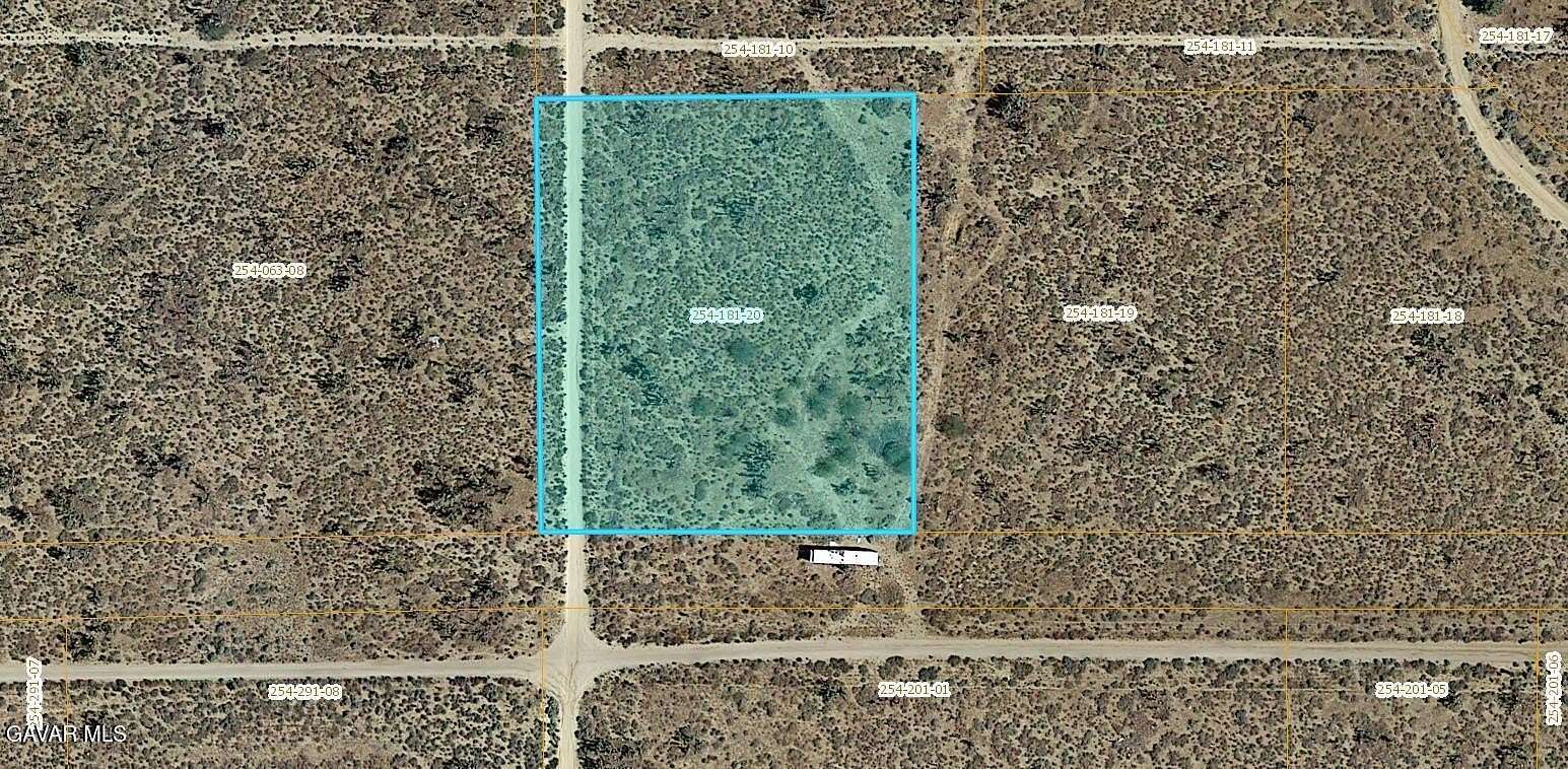 2.35 Acres of Land for Sale in Rosamond, California