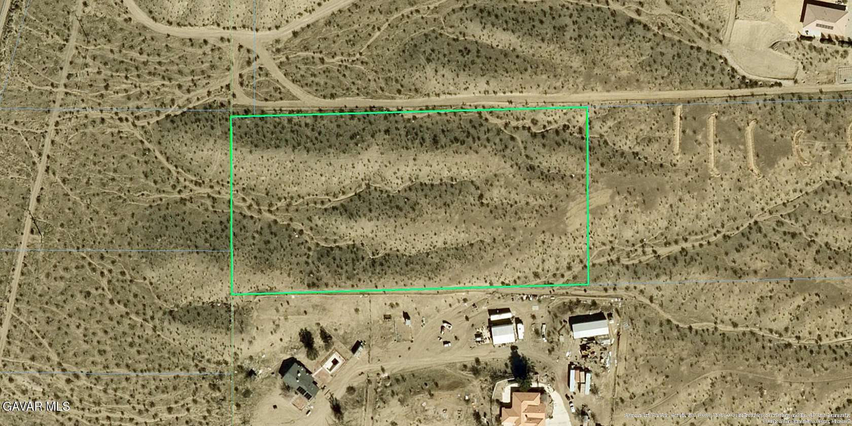 5 Acres of Land for Sale in Helendale, California