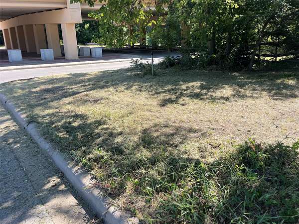 1 Acre of Land for Sale in Weatherford, Texas
