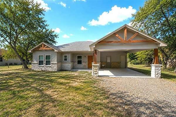 3.8 Acres of Land with Home for Sale in Dinero, Texas