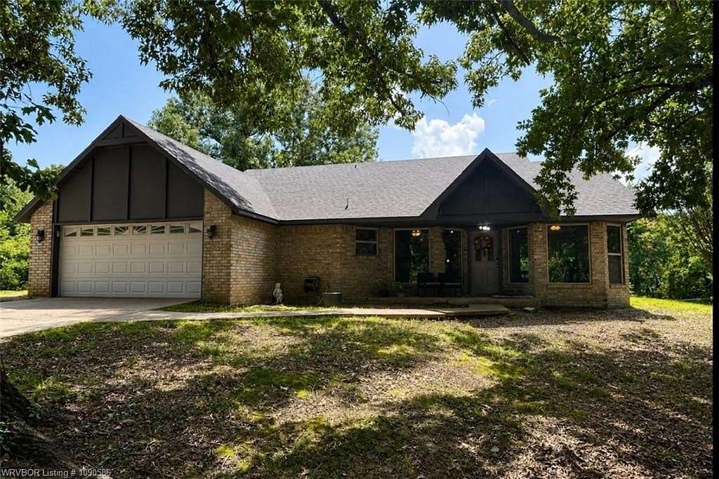 6 Acres of Land with Home for Lease in Spiro, Oklahoma