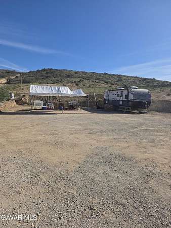 9.54 Acres of Land for Sale in Santa Clarita, California