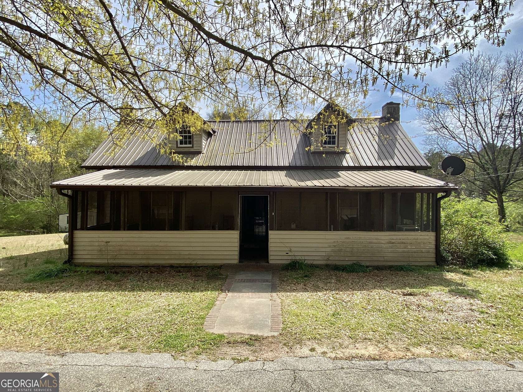 12.4 Acres of Recreational Land with Home for Sale in Conyers, Georgia