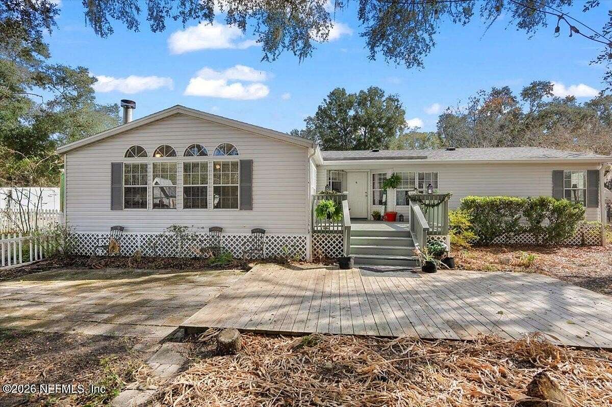 3 Acres of Land with Home for Sale in Keystone Heights, Florida